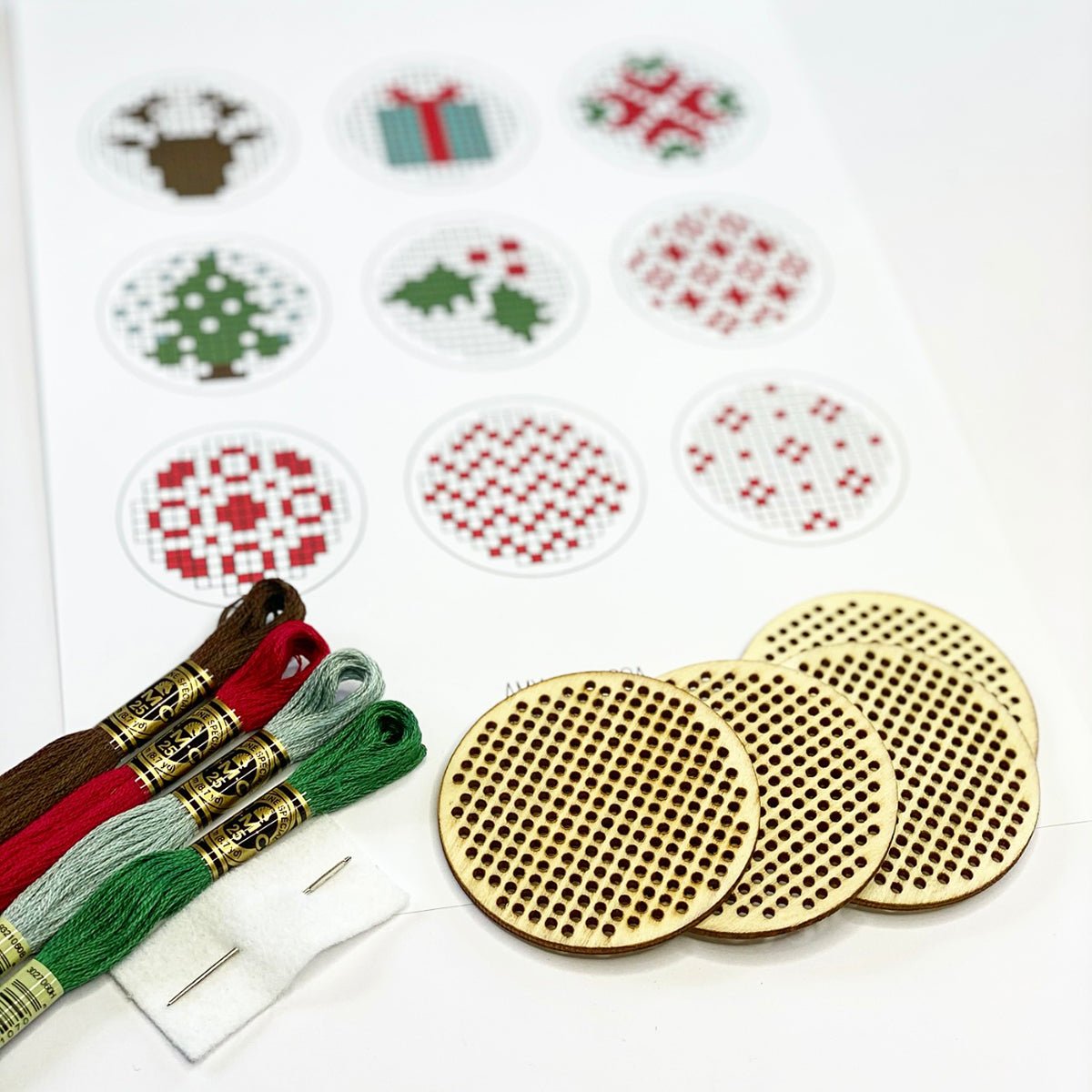 Christmas Baubles Kit - Amy Kallissa