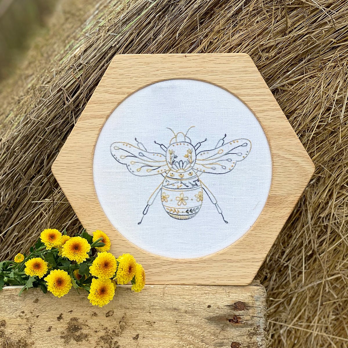 Bee-utiful Kit - Amy Kallissa