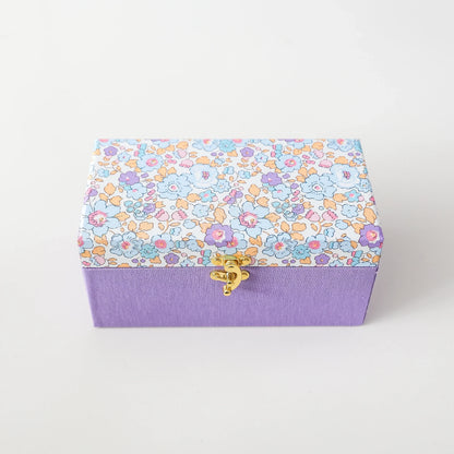 Eadie Pretties Box // Josie Joan&