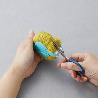 Pom Pom Makers
