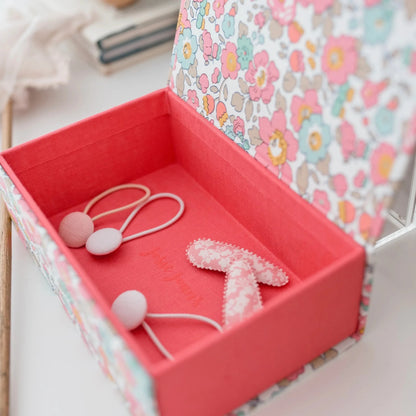 Poppy Pretties Box // Josie Joan&