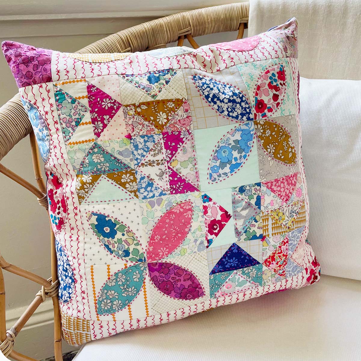 Happy Clappy Cushions Pattern - Amy Kallissa
